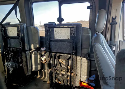 2016 Ford Transit T-250 z USA, uszkodzony, nr VIN 1FTYR3XM2GKA32353